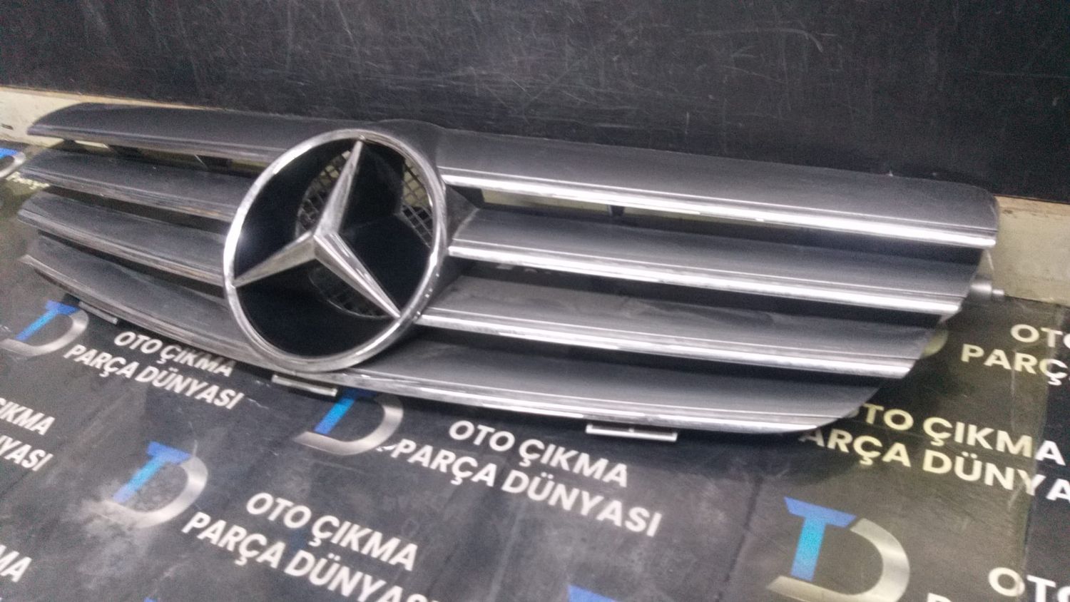 MERCEDES CLS W219 �N PANJUR [04-08]