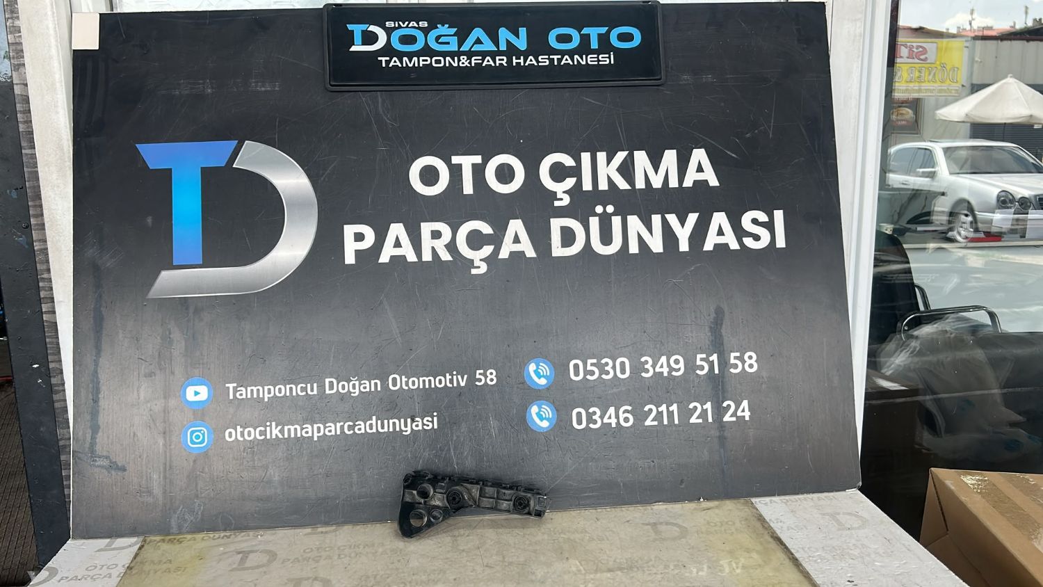 TOYOTA H�LUX �N TAMPON BRAKET� SOL