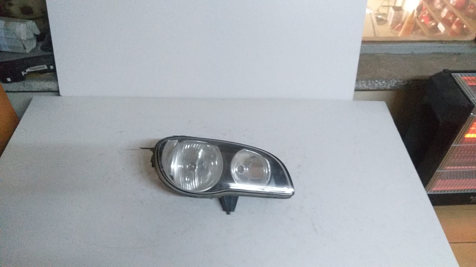TOYOTA COROLLA SA FAR 00-05