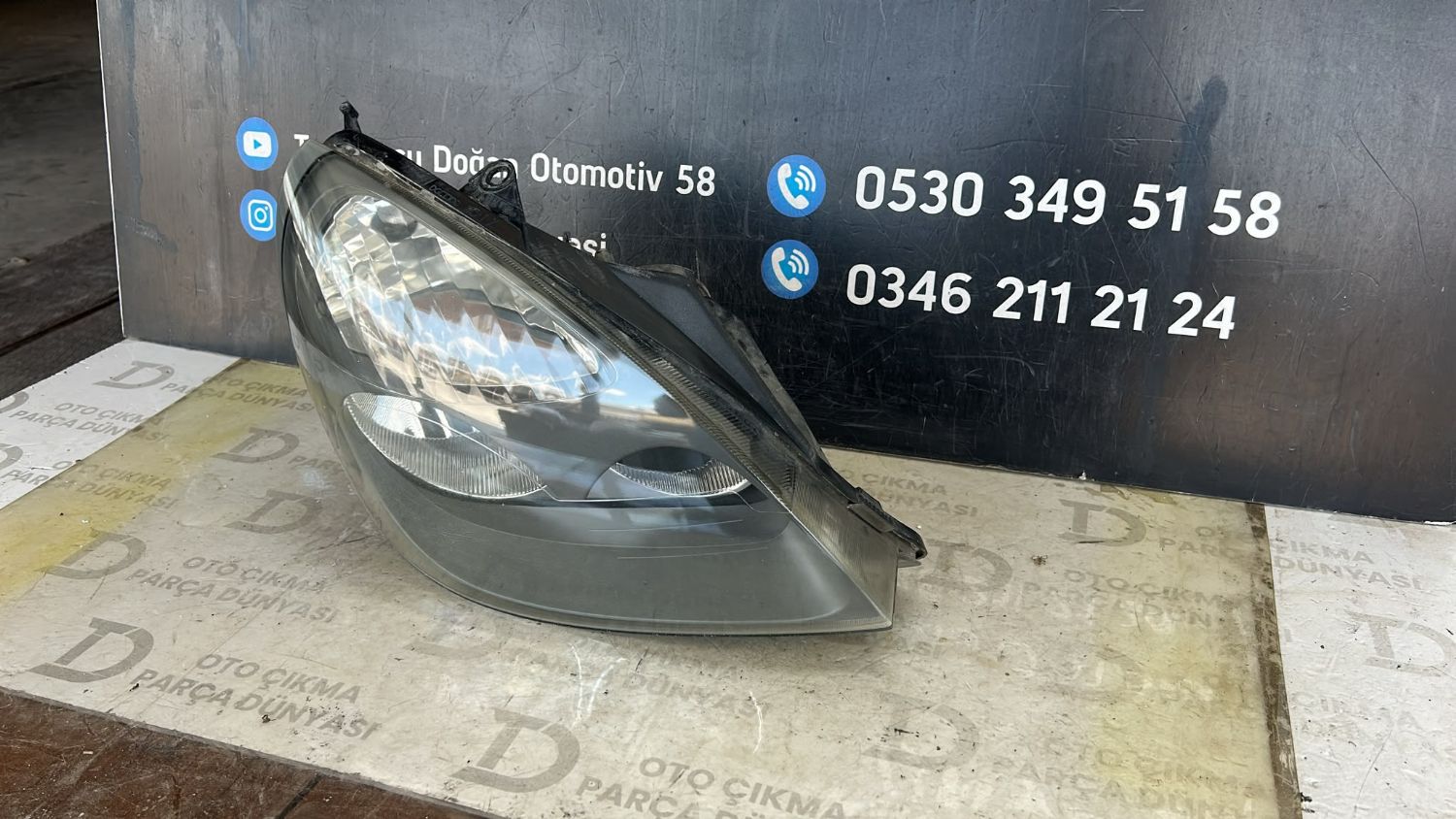 RENAULT CL�O2  SA� FAR