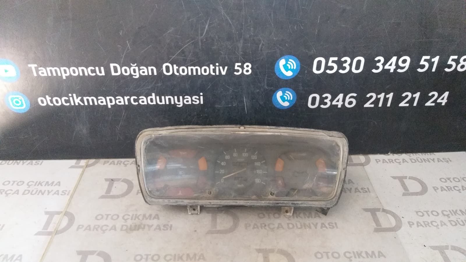 RENAULT 12 G�STERGE PANEL�