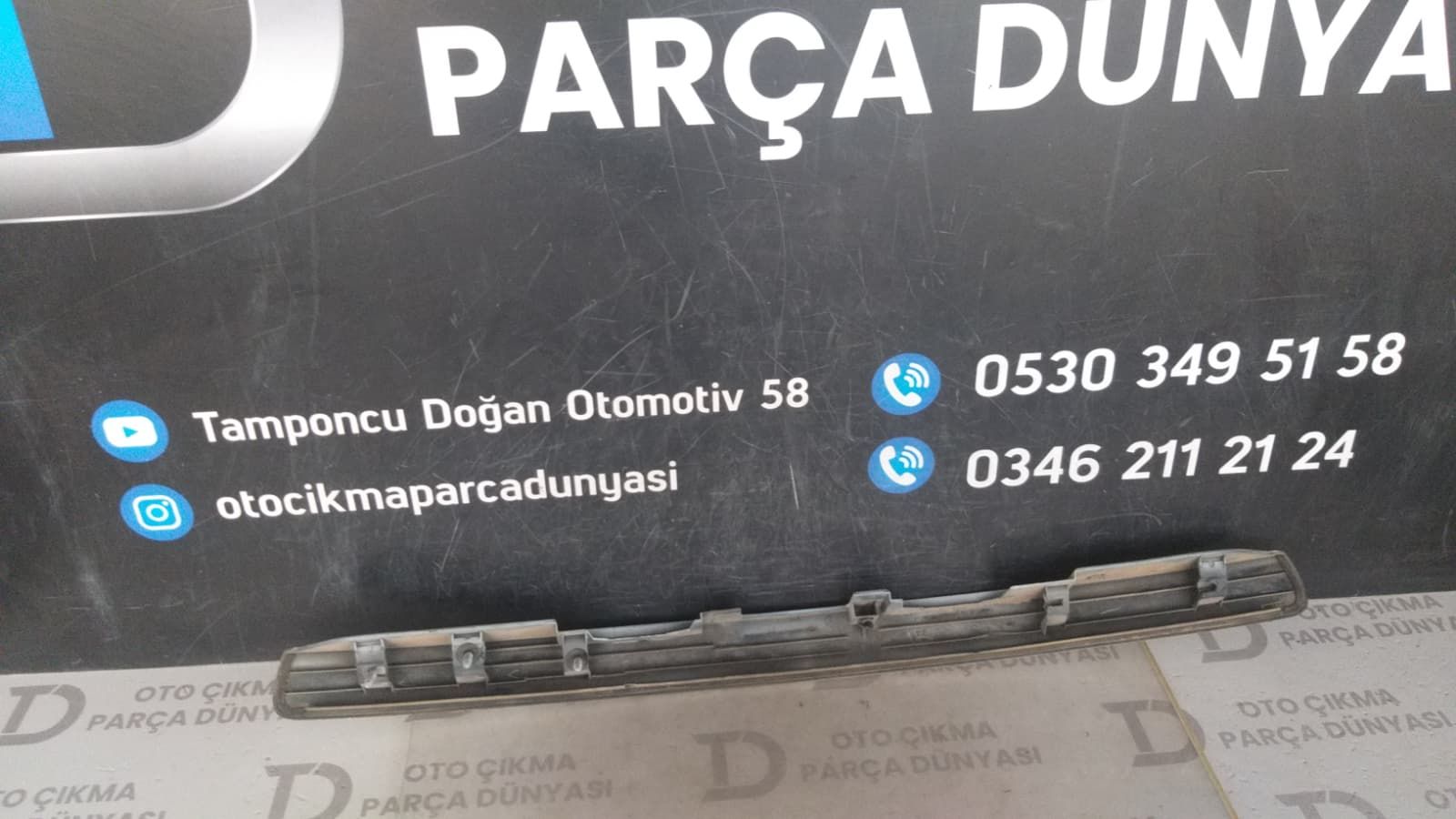 TOYOTA AVENS�S BAGAJ PLAKALIK �ST �ITASI