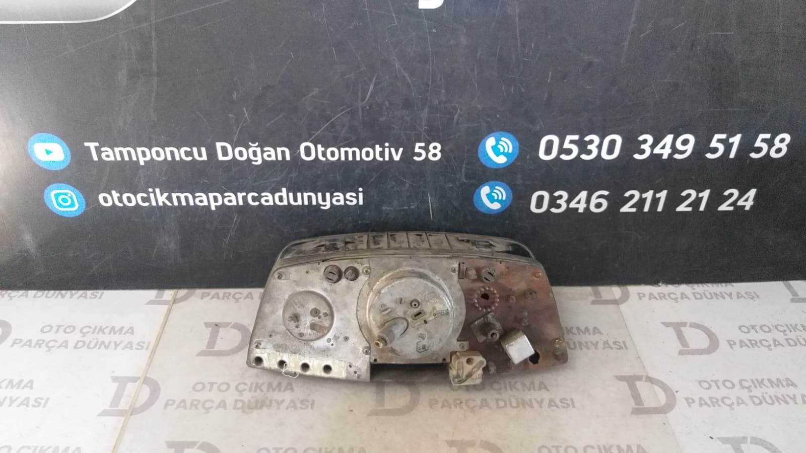 MERCEDES W123 G�STERGE PANEL�