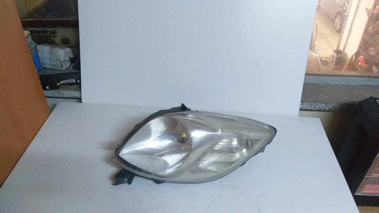 TOYOTA YARS SOL FAR 07-10