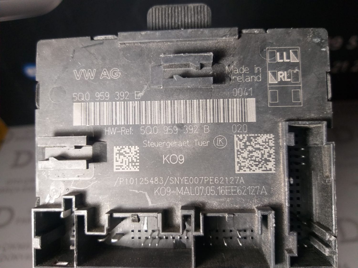 VOLKSWAGEN PASSAT B8 SOL �N KAPI BEYN�