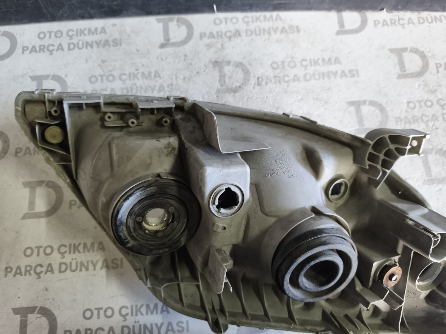 TOYOTA COROLLA SOL FAR SEDAN  [ 2003-2006]