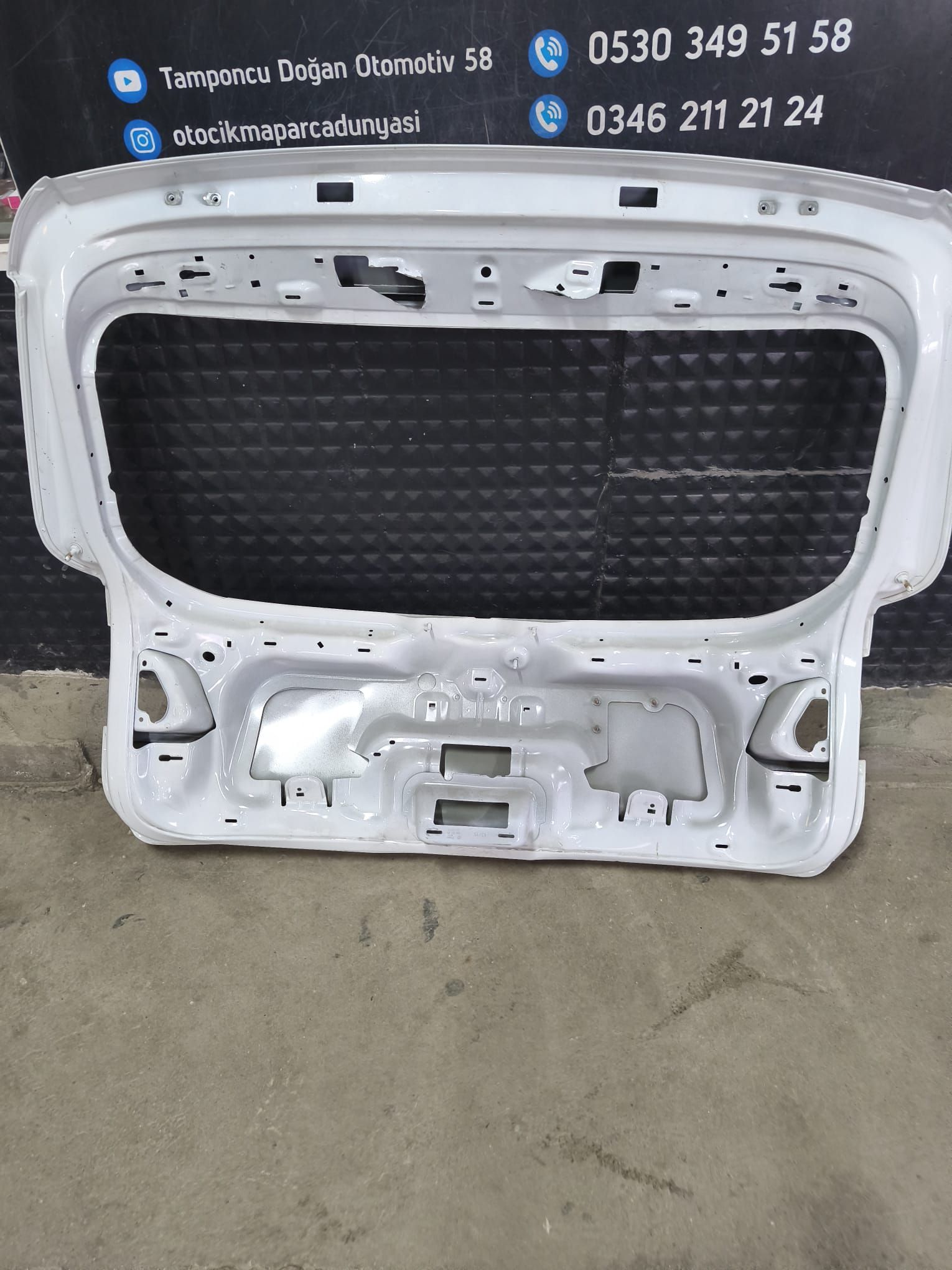 VOLKSWAGEN T�GUAN ARKA BAGAJ KAPA�I [08-14]