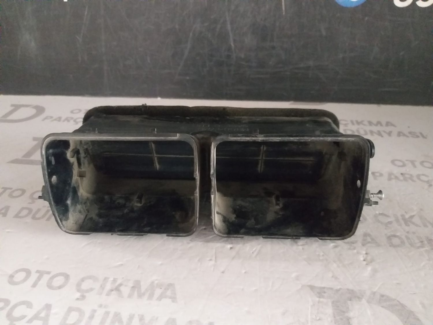 N�SSAN D21 ORTA HAVALANDIRMA IZGARASI 