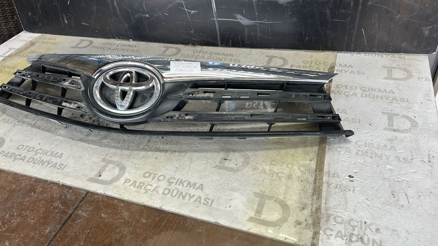 Toyota Corolla �n Panjur