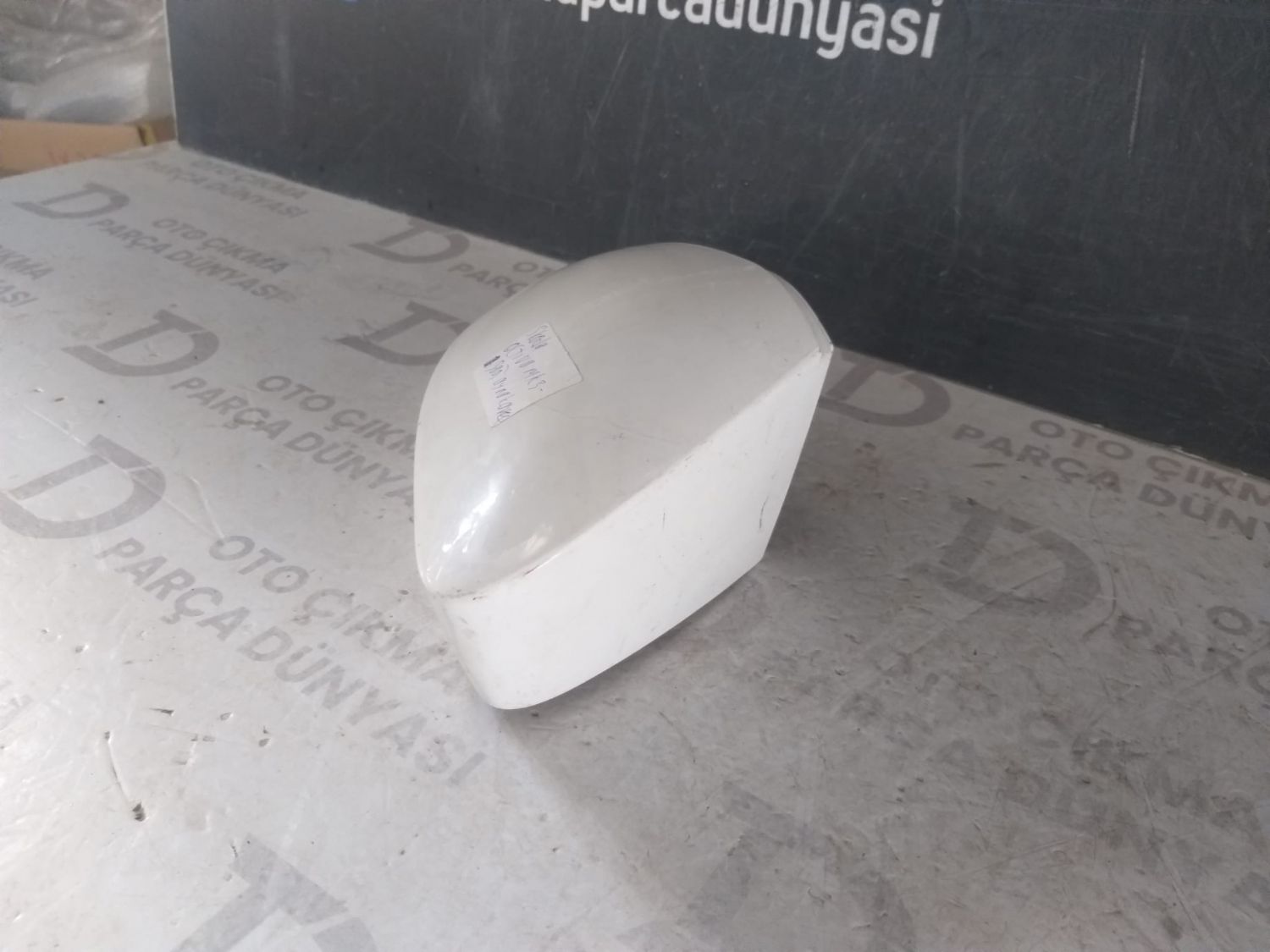 SKODA OCTAV�A MK3 SA� AYNA KAPA�I