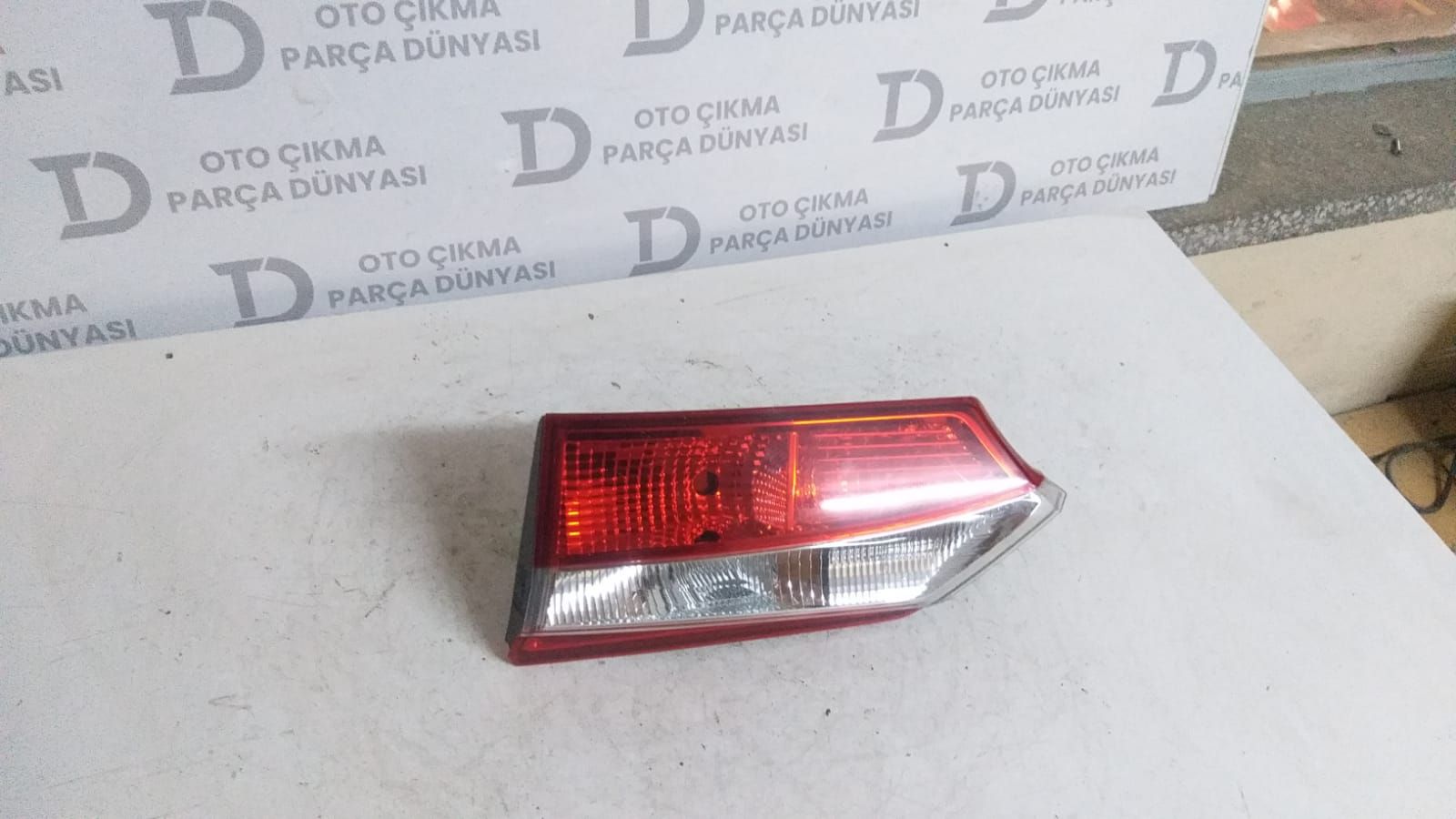 TOYOTA COROLLA SA  STOP 13-16