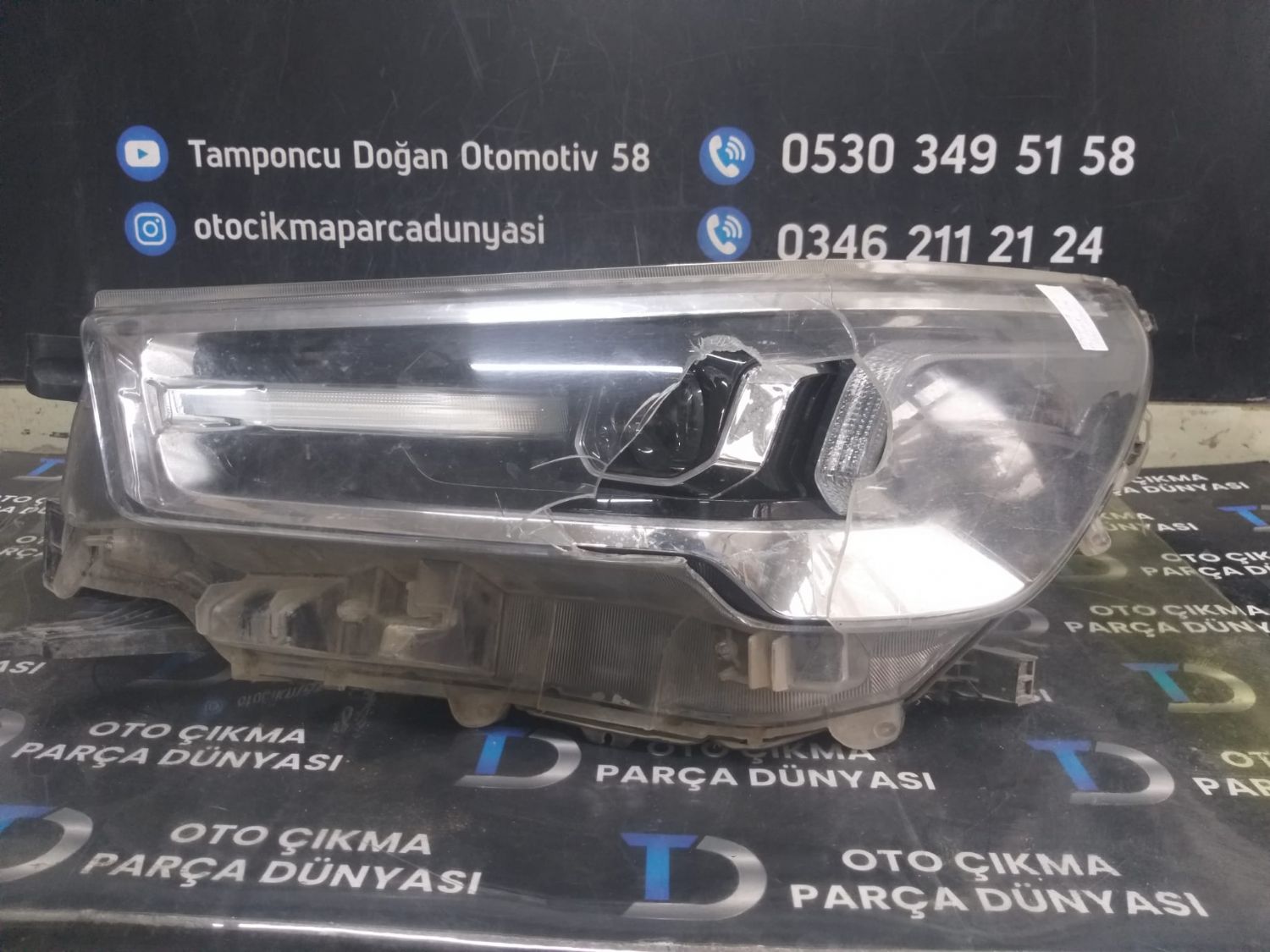 TOYOTA HILUX SOL FAR [2021-2024]