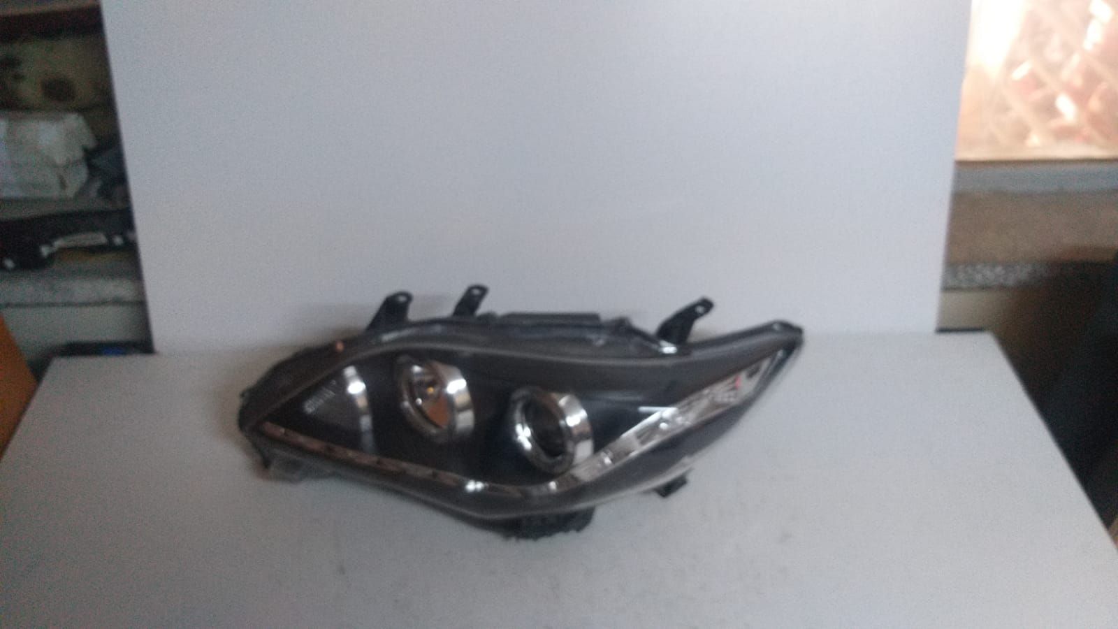TOYOTA COROLLA SOL FAR 10-13