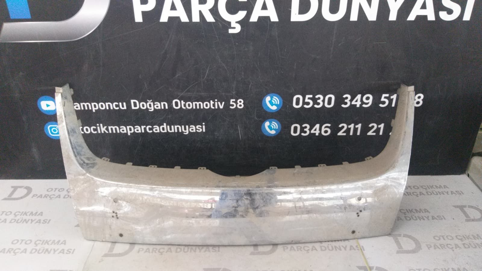 VOLKSWAGEN JETTA �N PANJUR KROMU 05-10