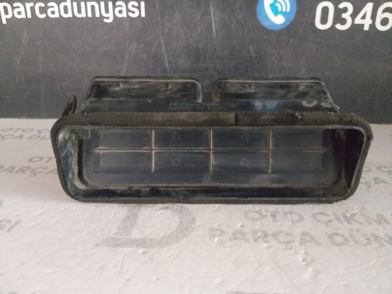 N�SSAN D21 ORTA HAVALANDIRMA IZGARASI 