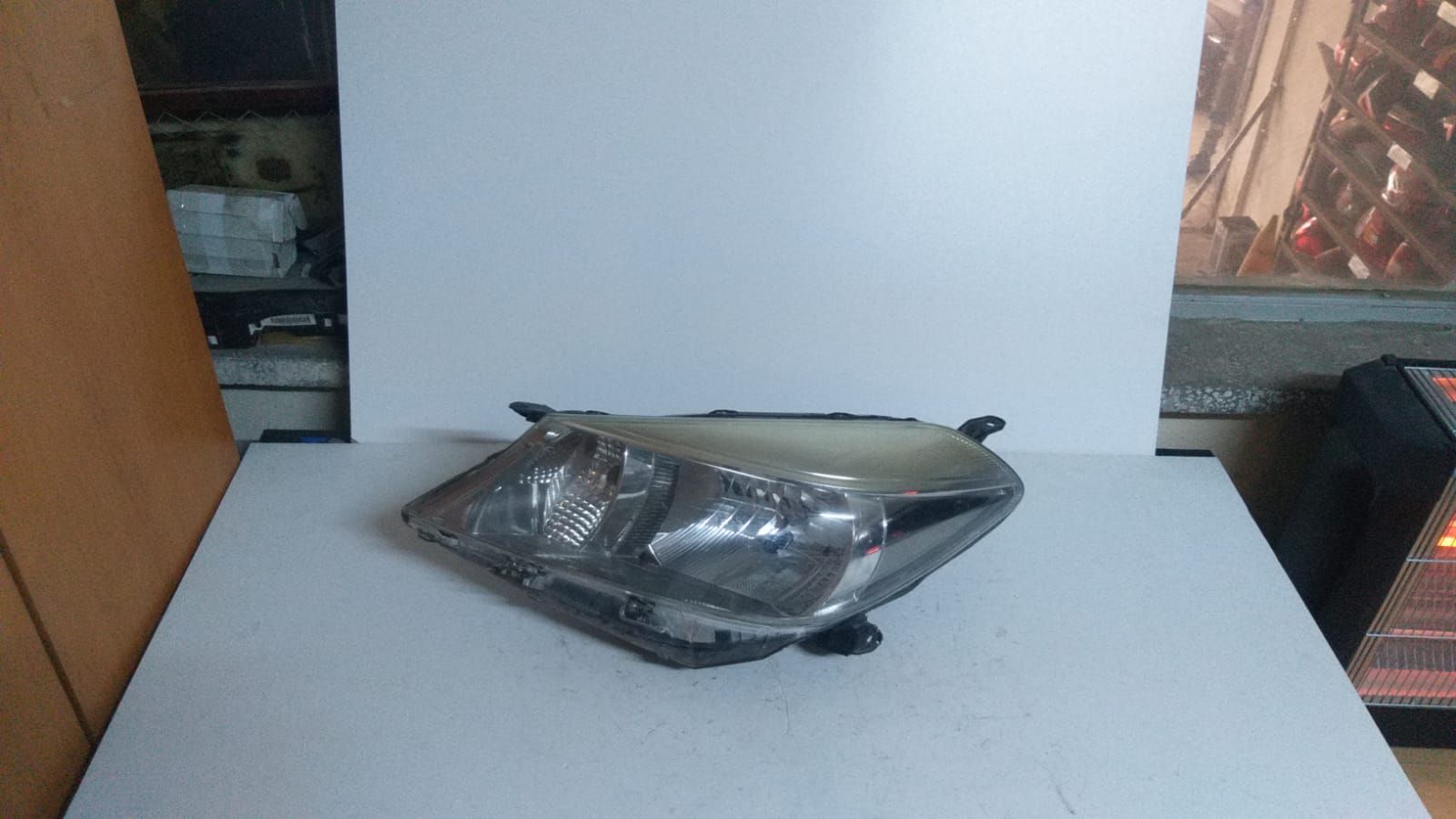 TOYOTA YARS SOL FAR 12-14