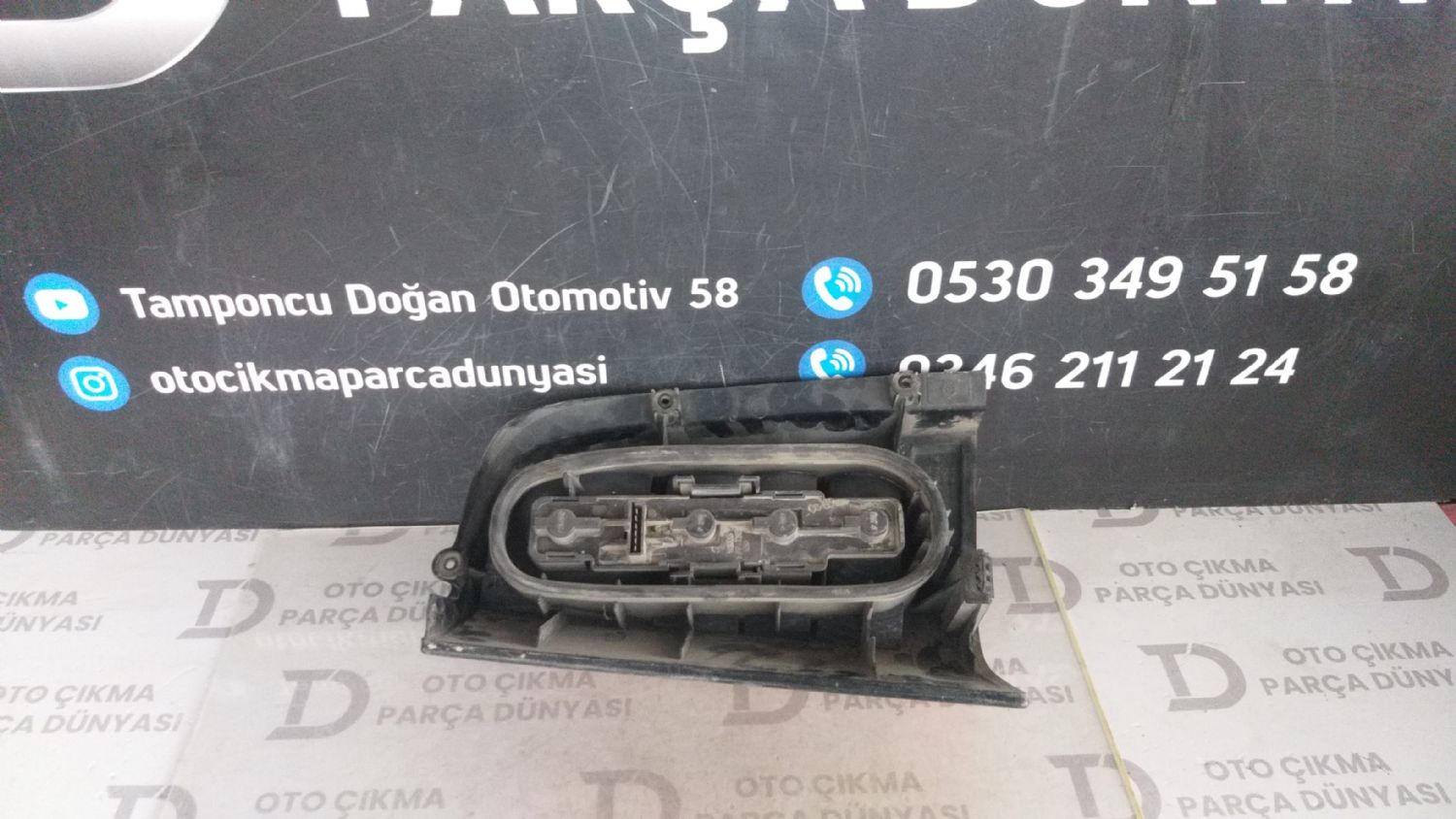 MERCEDES V�TO SA� STOP 96-03 W638