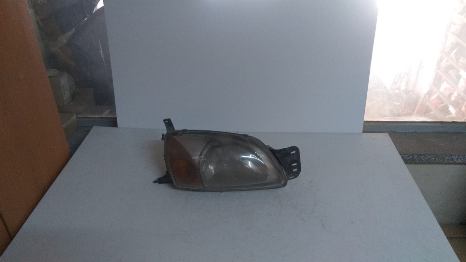 FORD FESTA SA FAR 95-02