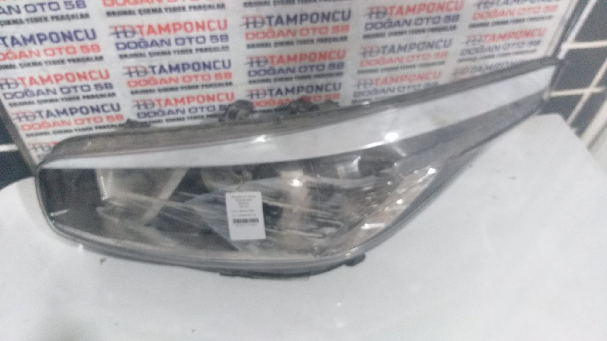 KIA CEED SOL FAR 20-24 (CAM KASA HASARLI)