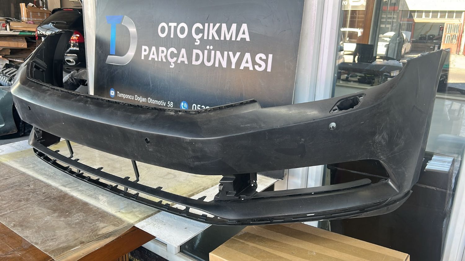 VOLKSWAGEN PASSAT B8  �N TAMPON FAR  YIKAMALI SENS�R DEL�KL�  15-20