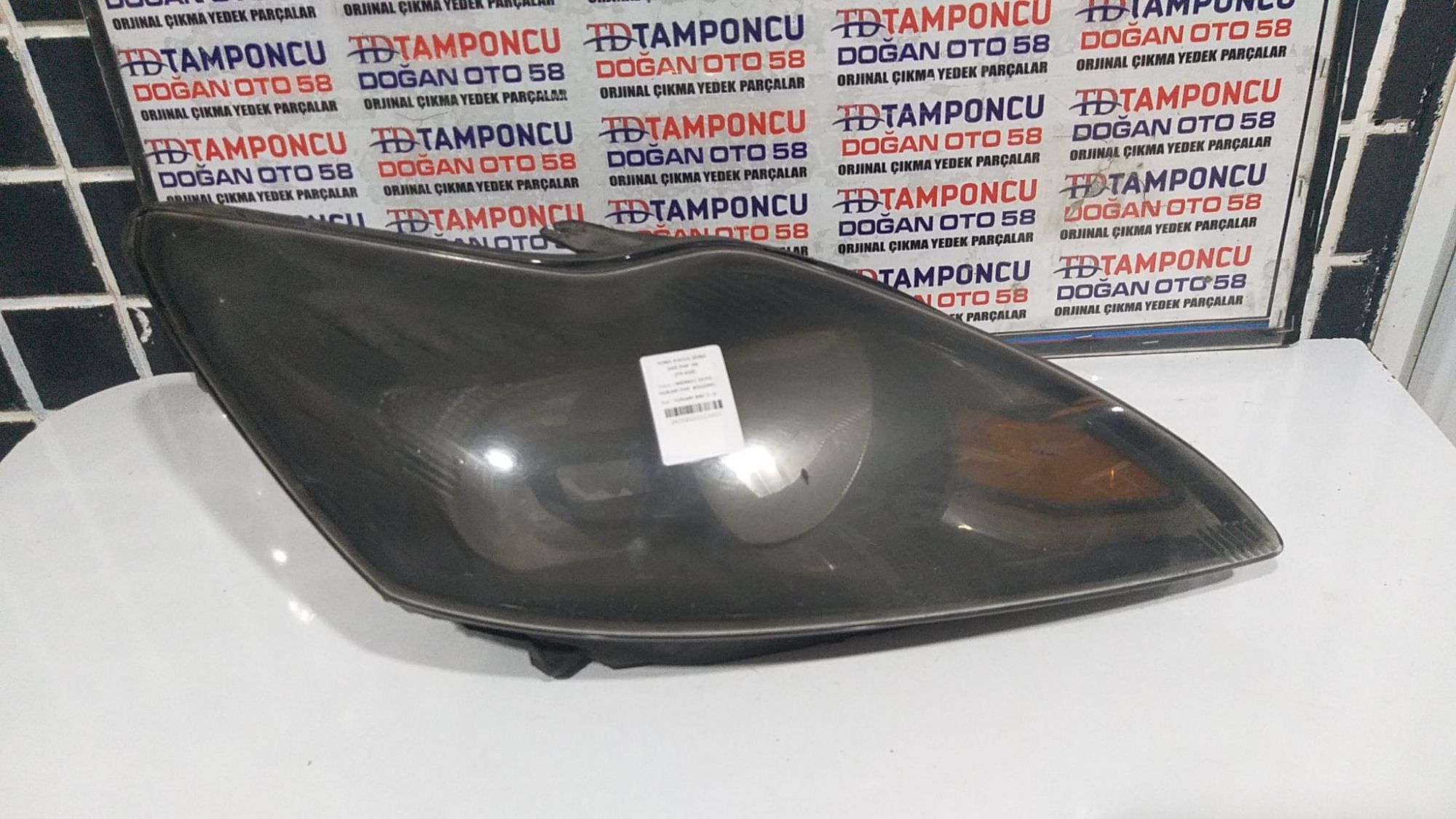 FORD FOCUS SYAH SA FAR -08