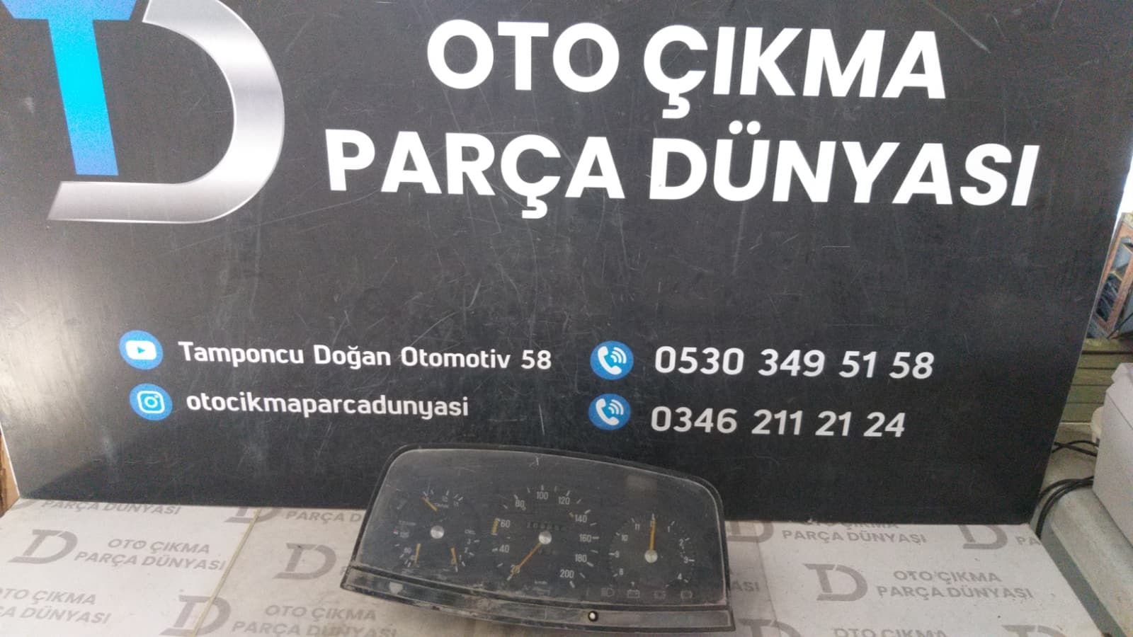 MERCEDES W123 G�STERGE PANEL�