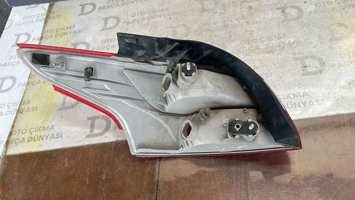 FORD FOCUS SA� STOP
