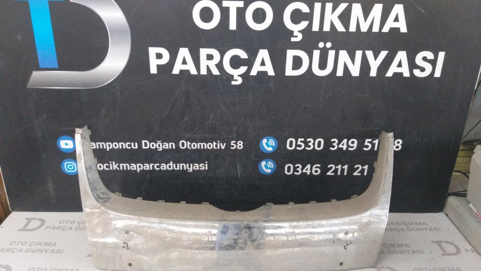 VOLKSWAGEN JETTA �N PANJUR KROMU 05-10