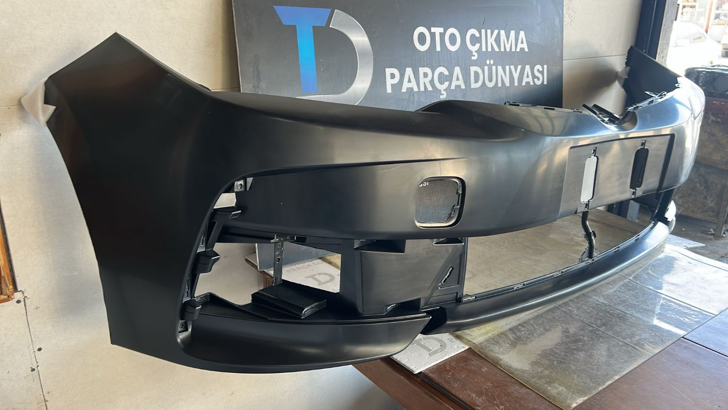 TOYOTA COROLLA �N TAMPON 2017 YEN� SIFIR