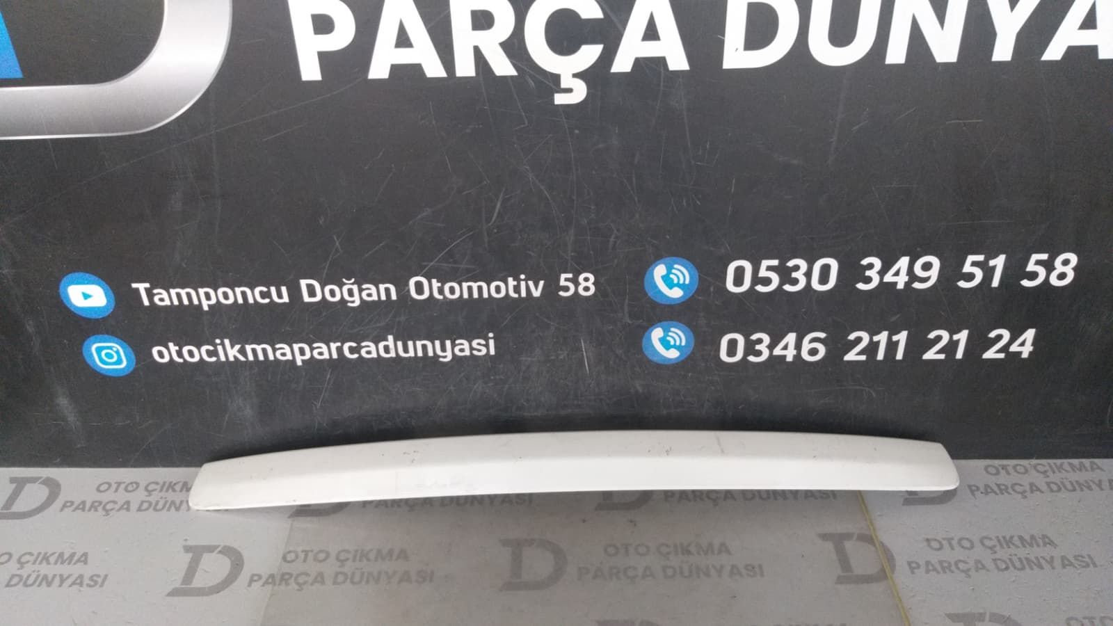 TOYOTA AVENS�S BAGAJ PLAKALIK �ST �ITASI