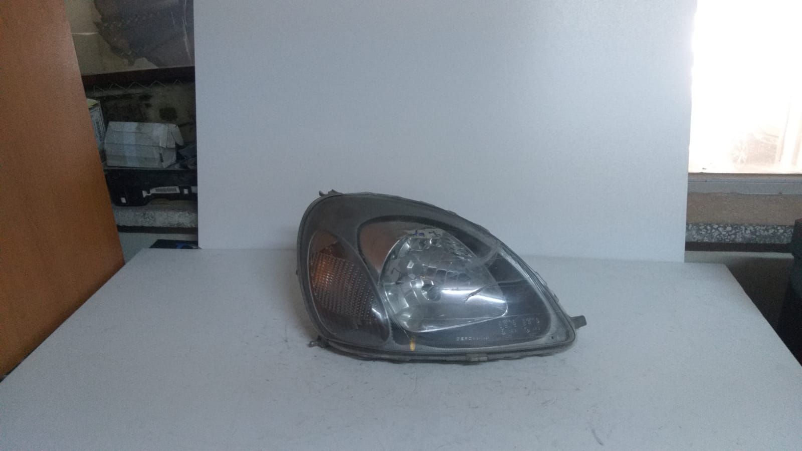TOYOTA YARS SA FAR 99-02