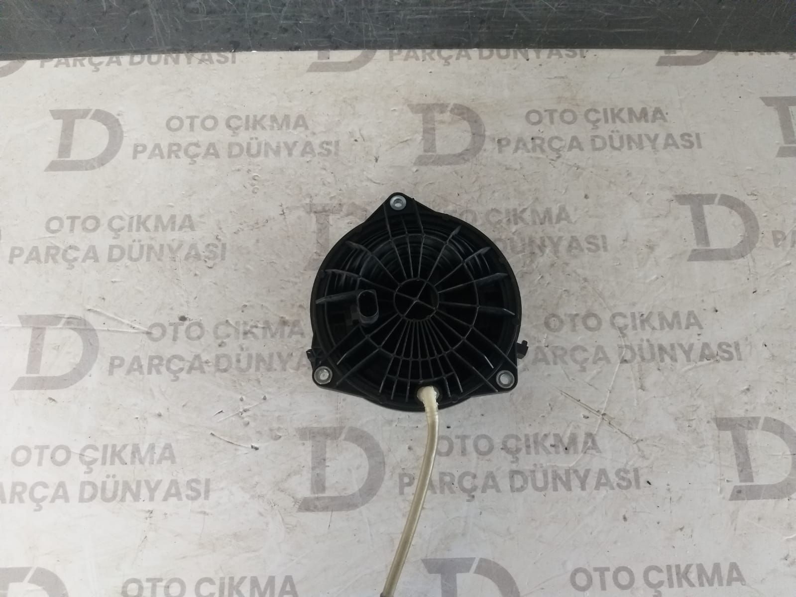 VOLKSWAGEN PASSAT B8 BAGAJ A�MA KAPA�I