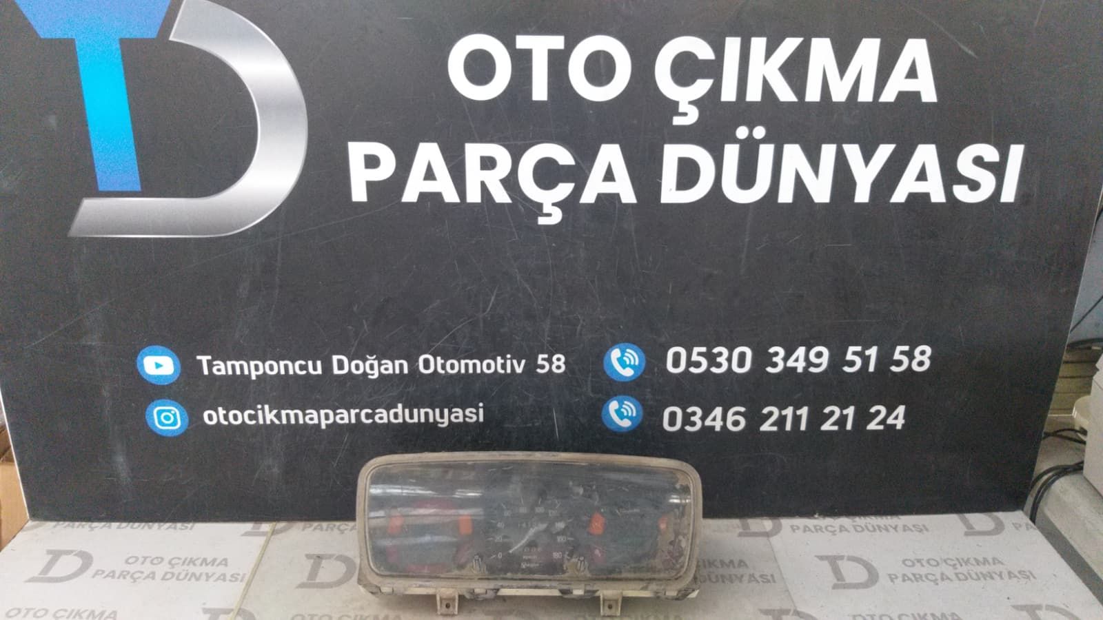 RENAULT 12 G�STERGE PANEL�