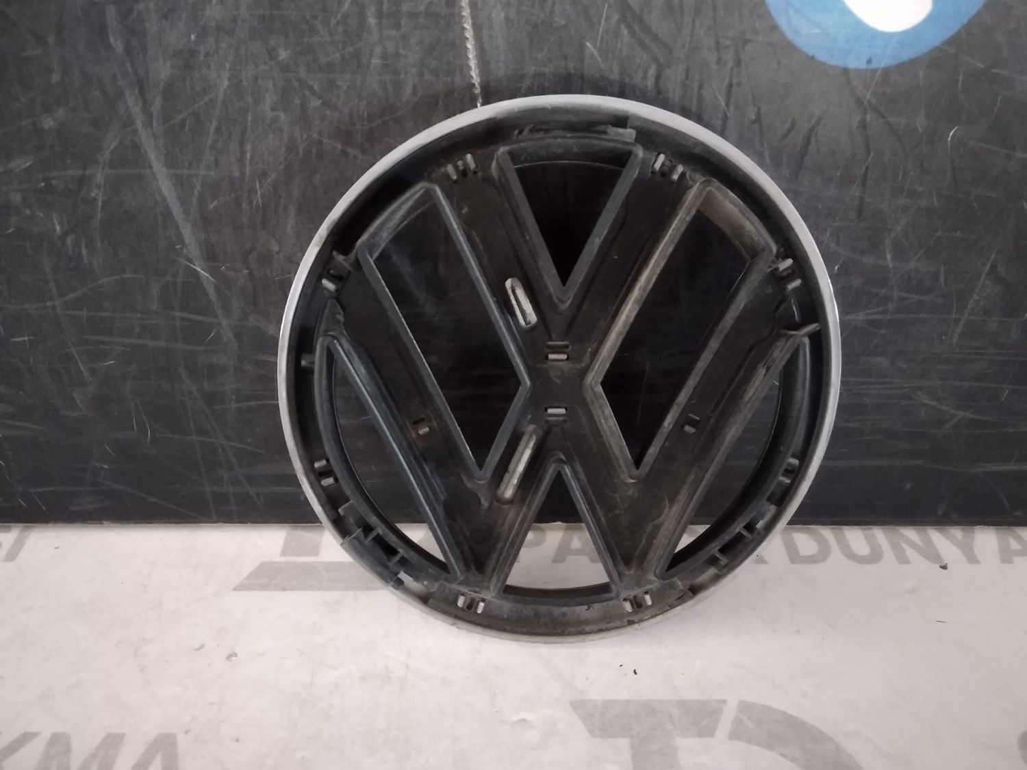 VOLKSWAGEN PASSAT �N LOGO