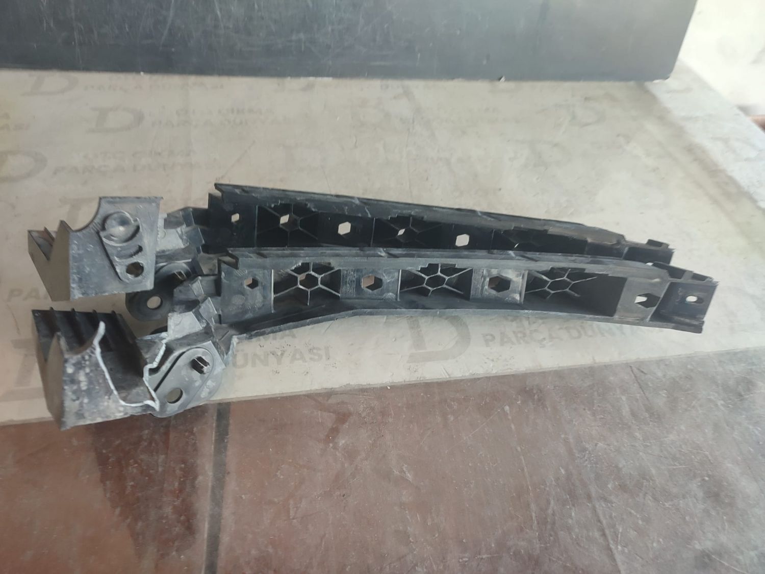 Cherry tiggo 7 pro sa� �n tampon braketi �st