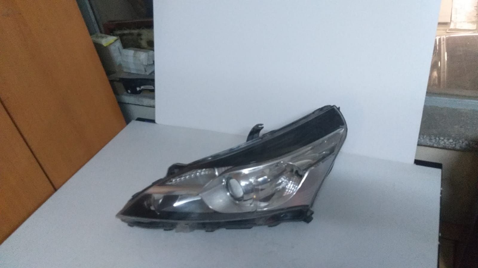 TOYOTA VERSO SOL FAR 12-17