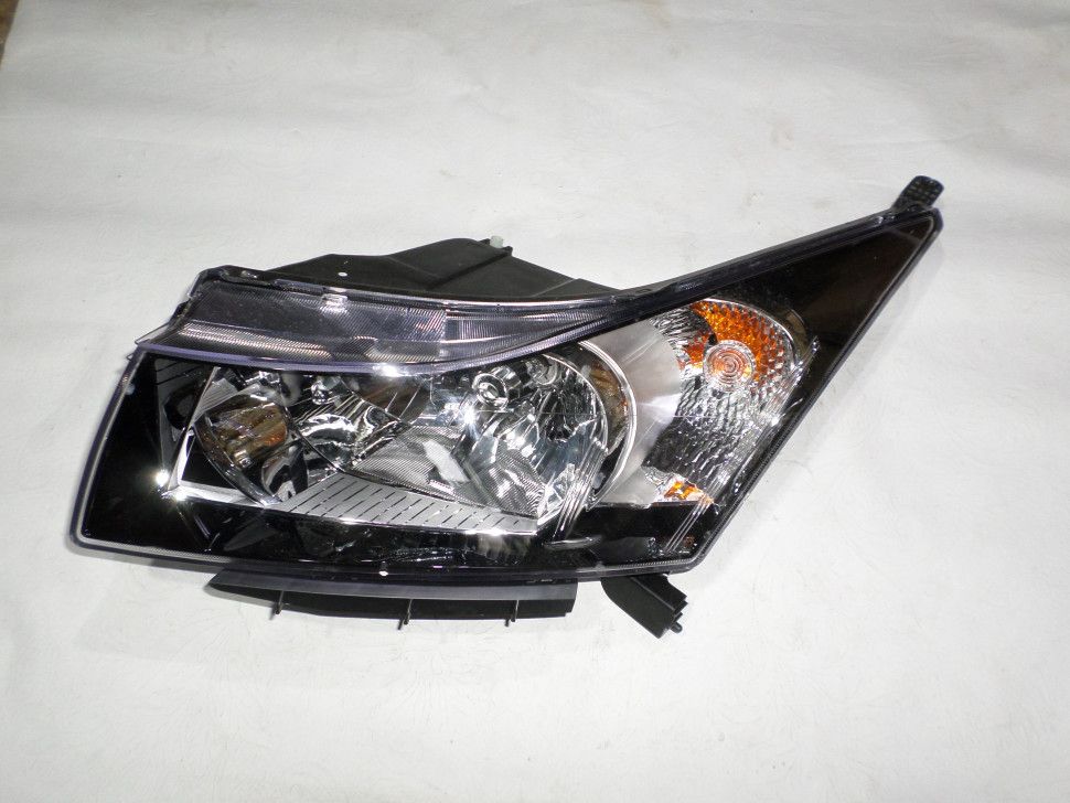 CHEVROLET CRUZE FAR SOL S�YAH MOTORLU