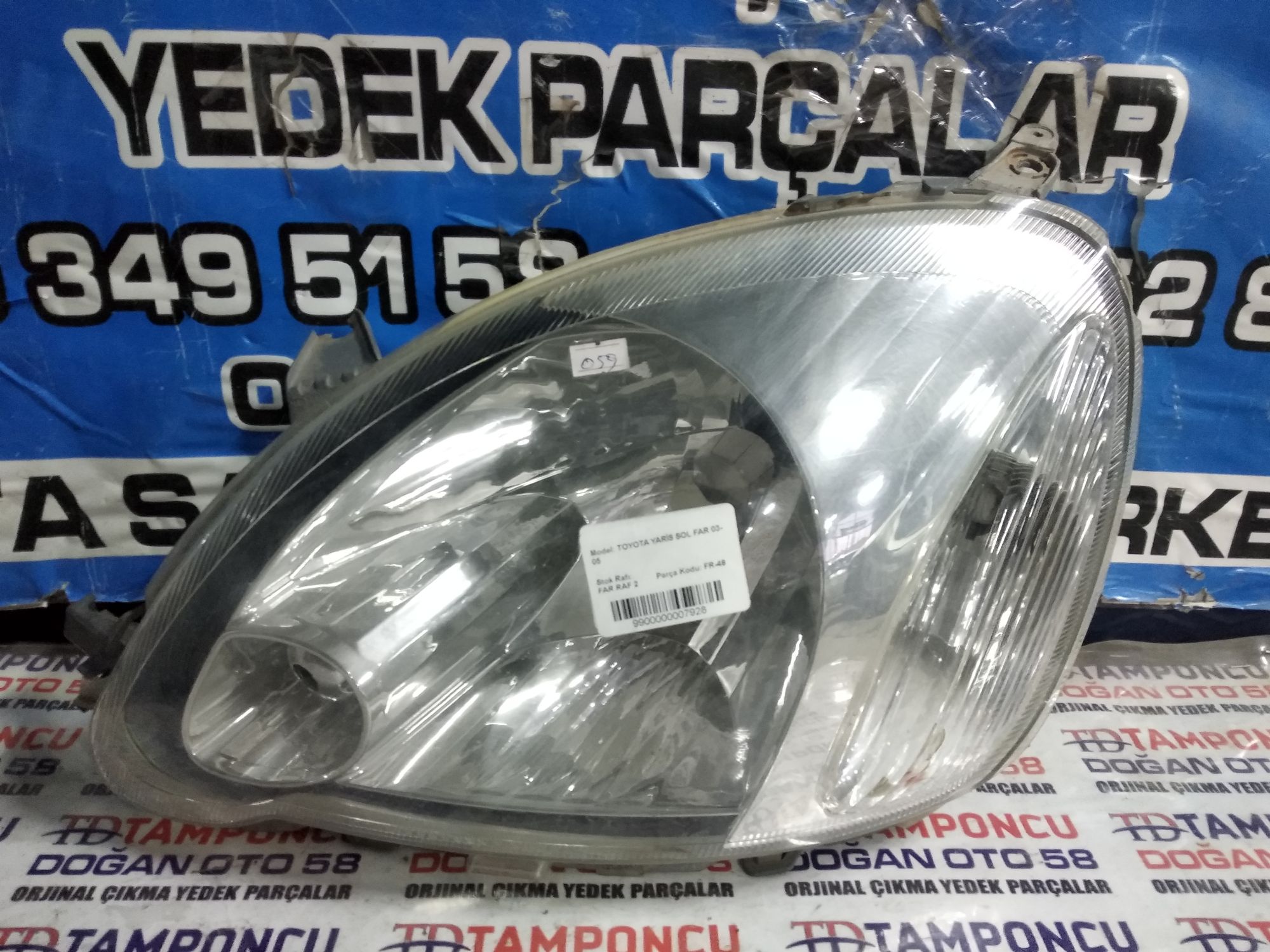 TOYOTA YARS SOL FAR  03-05