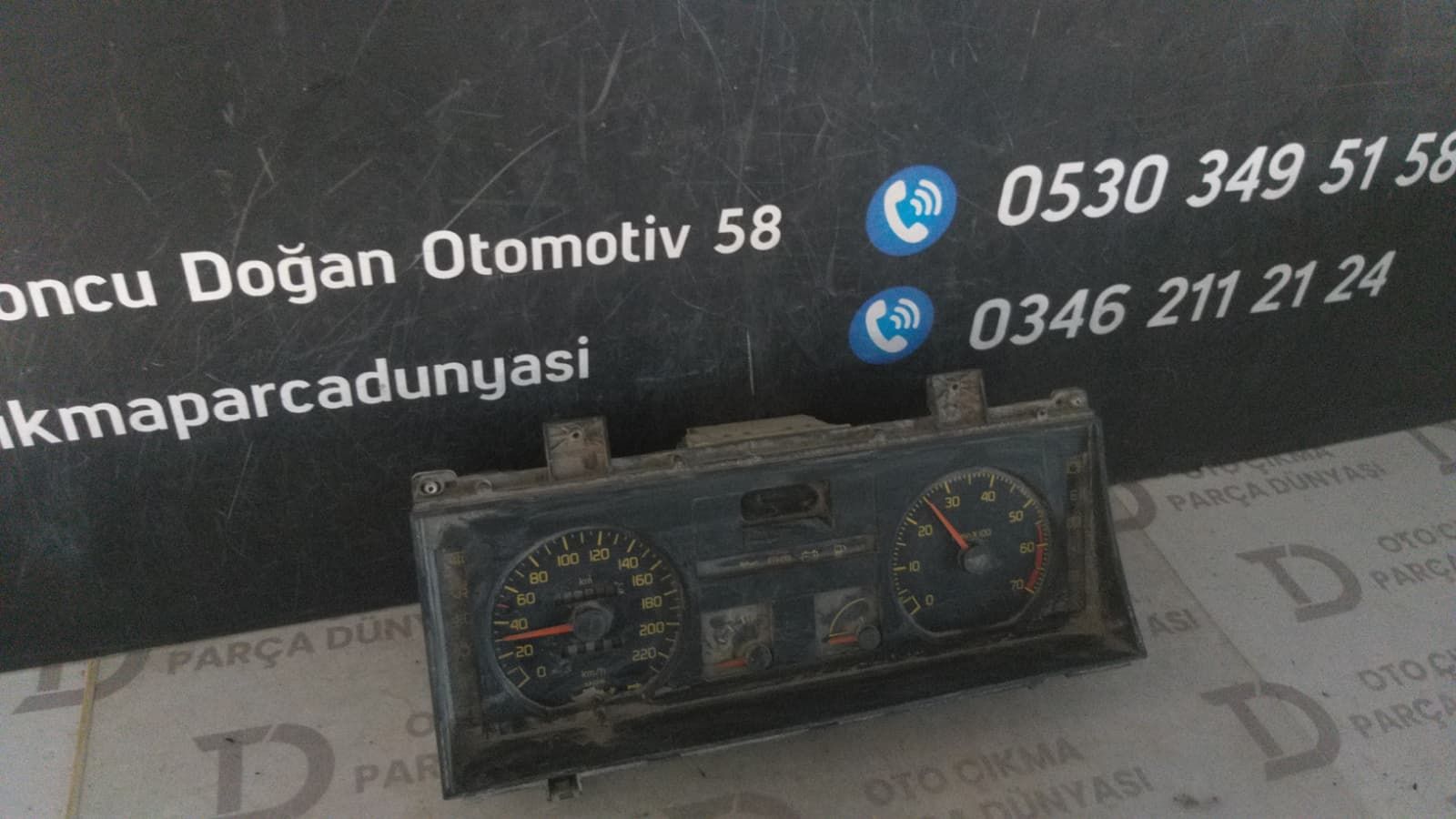 RENAULT 21 G�STERGE PANEL� CAM YOK