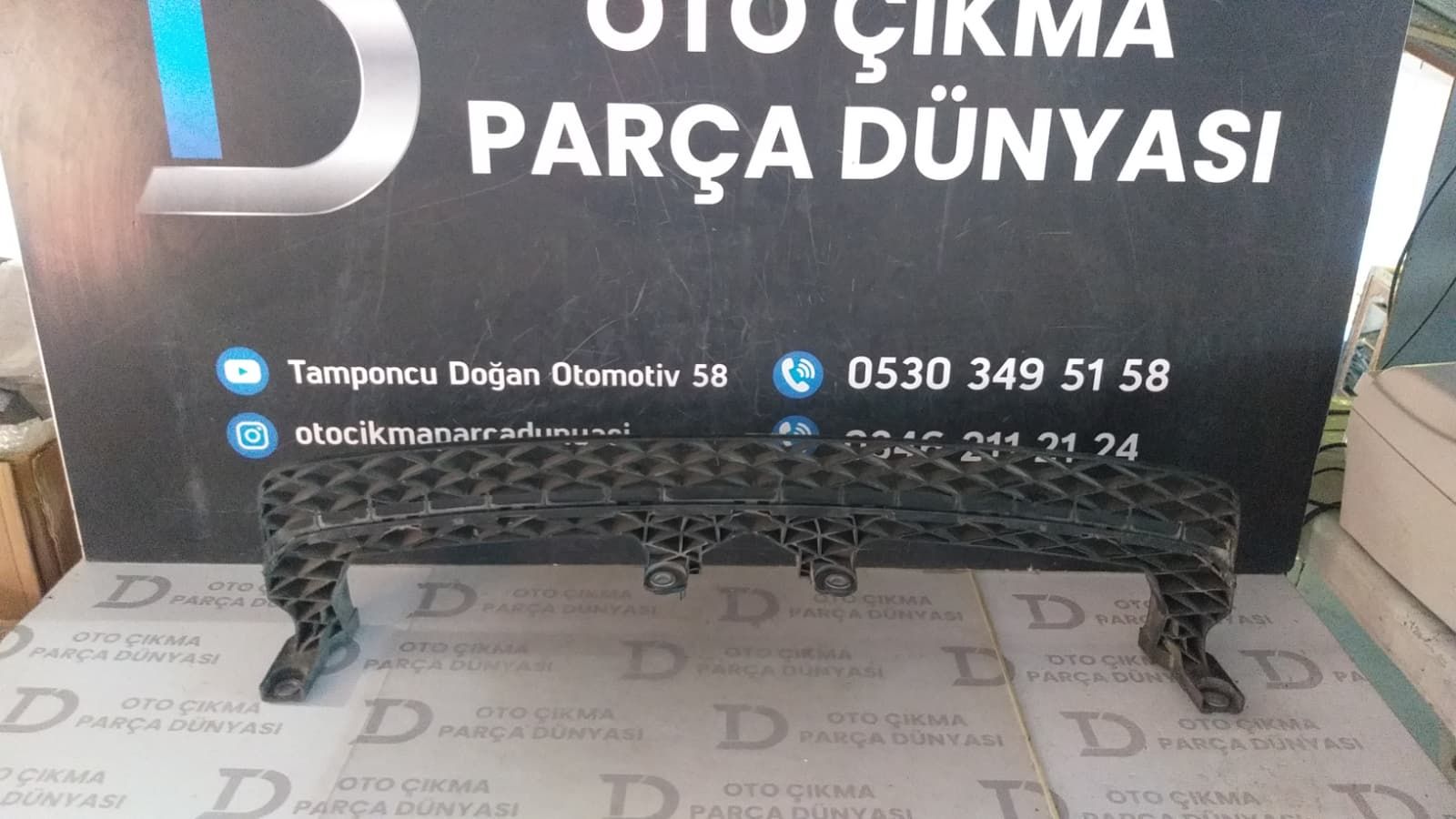 VOLKSWAGEN PASSAT B 7 N TAMPON BRAKET 