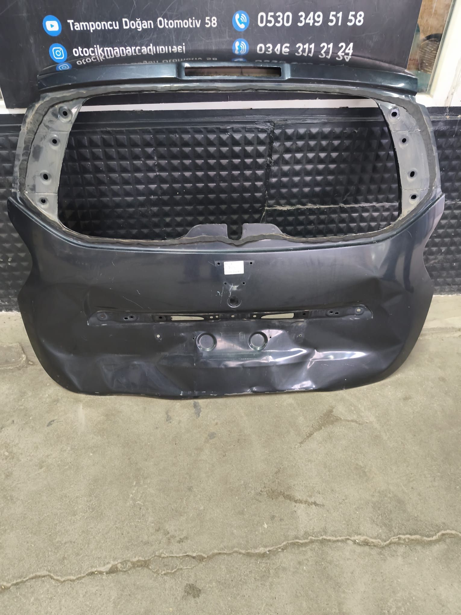 DAC�A LODGY ARKA BAGAJ KAPA�I 