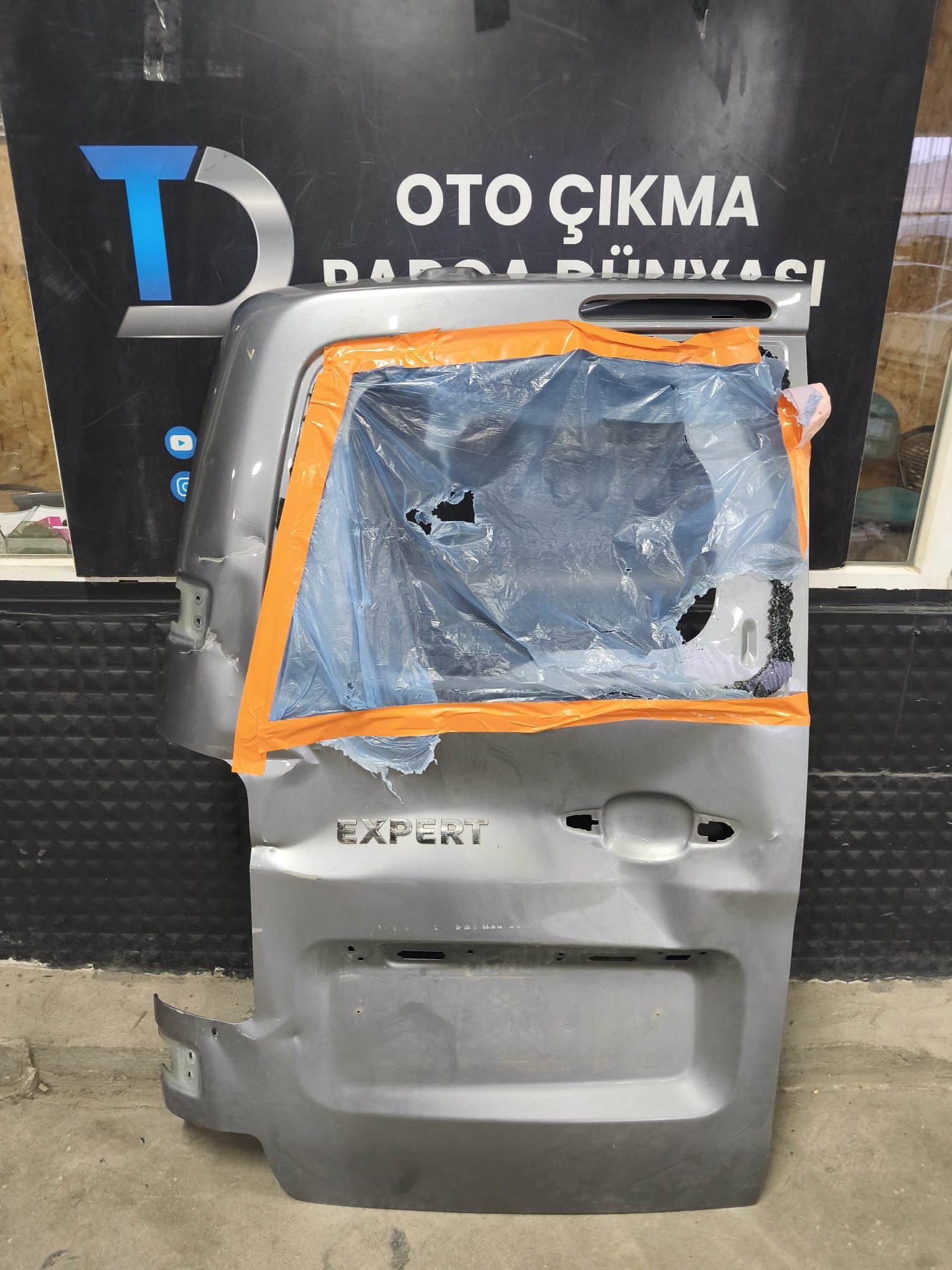 PEUGEOT EXPERT SOL ARKA BAGAJ KAPA�I [21]