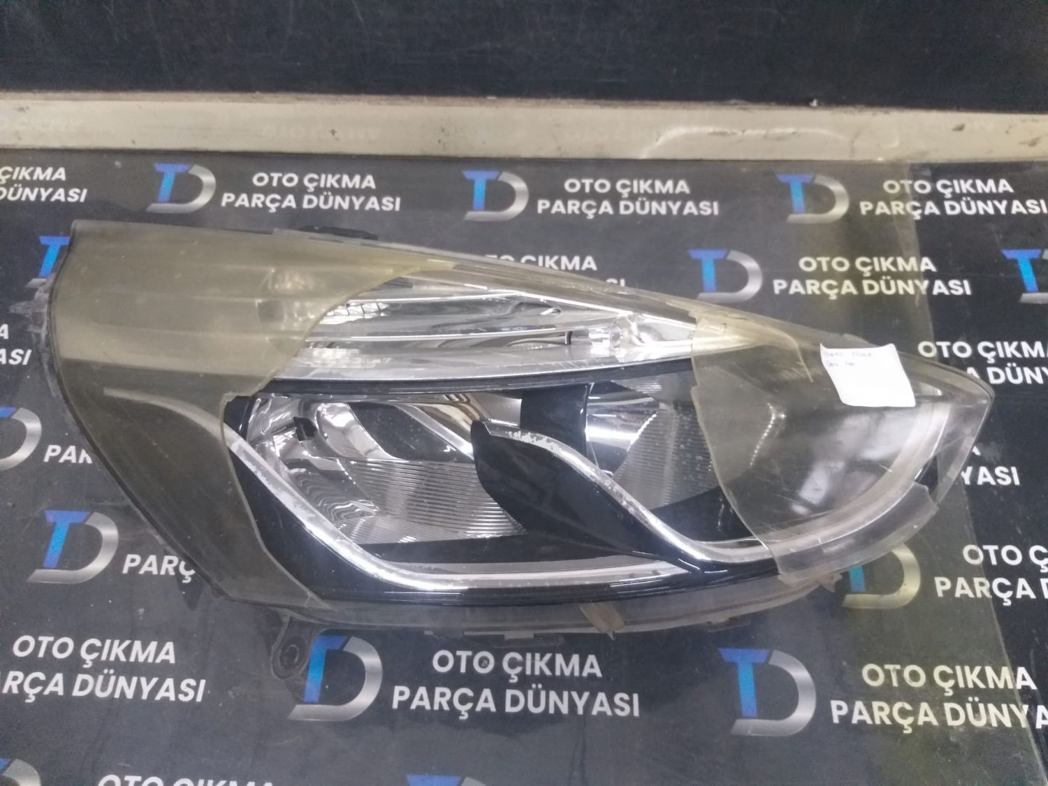 RENAULT  CL�O 4 SA� FAR