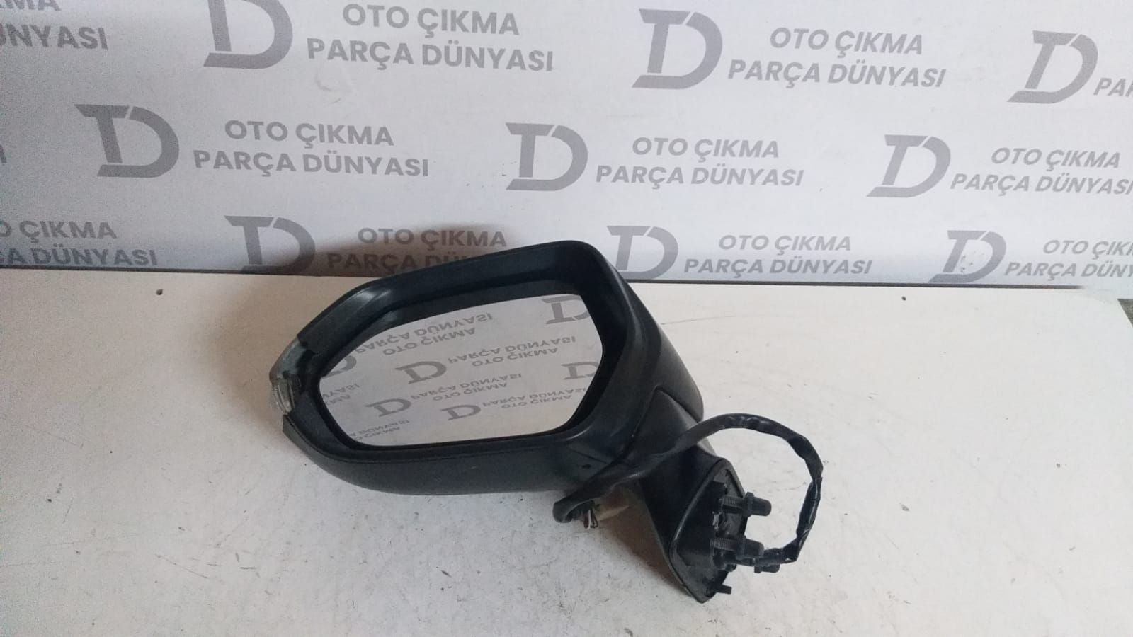 TOYOTA COROLLA SOL DKZ AYNASI (OTOMATK KATLANIR)