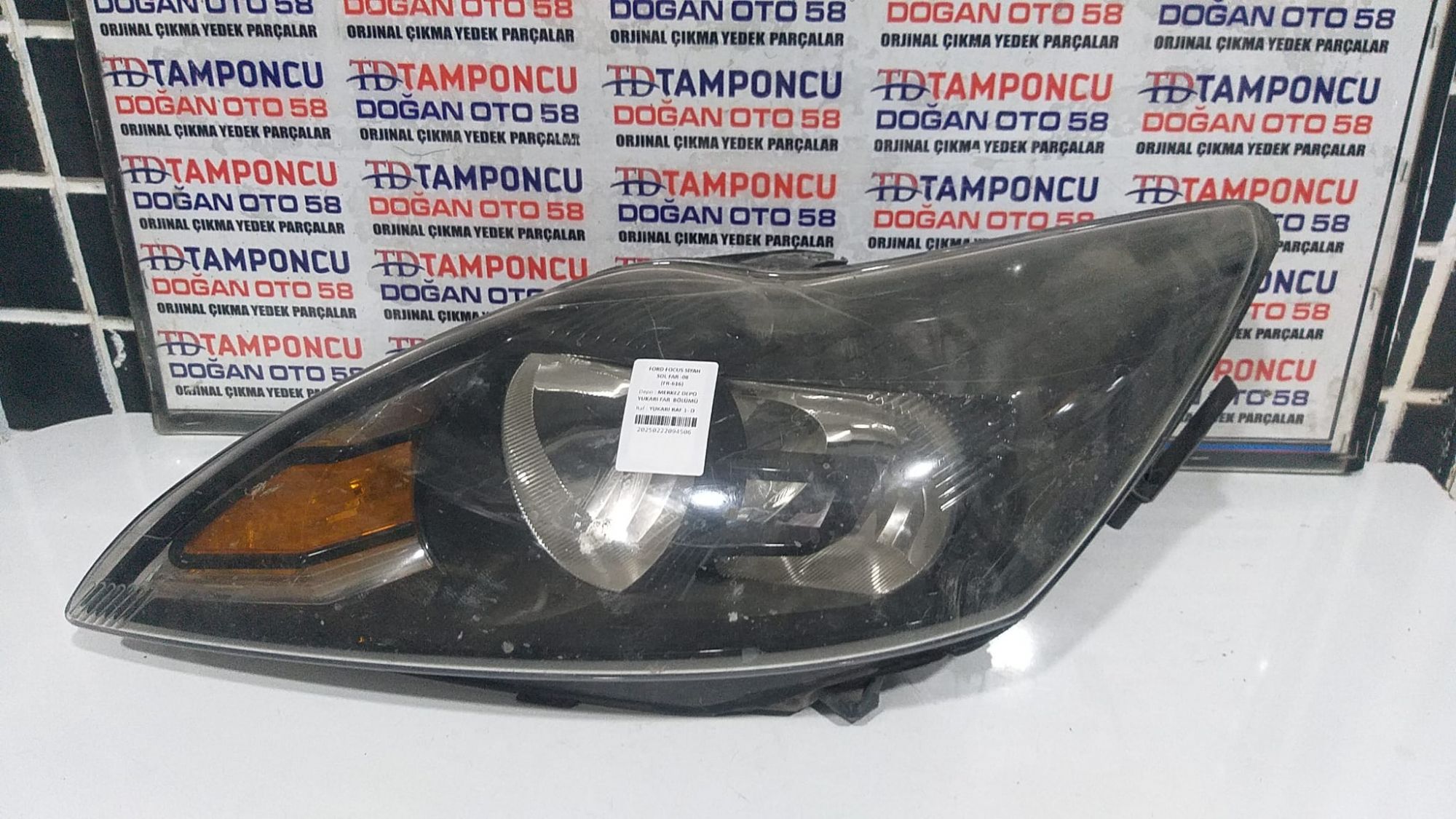 FORD FOCUS SYAH SOL FAR -08