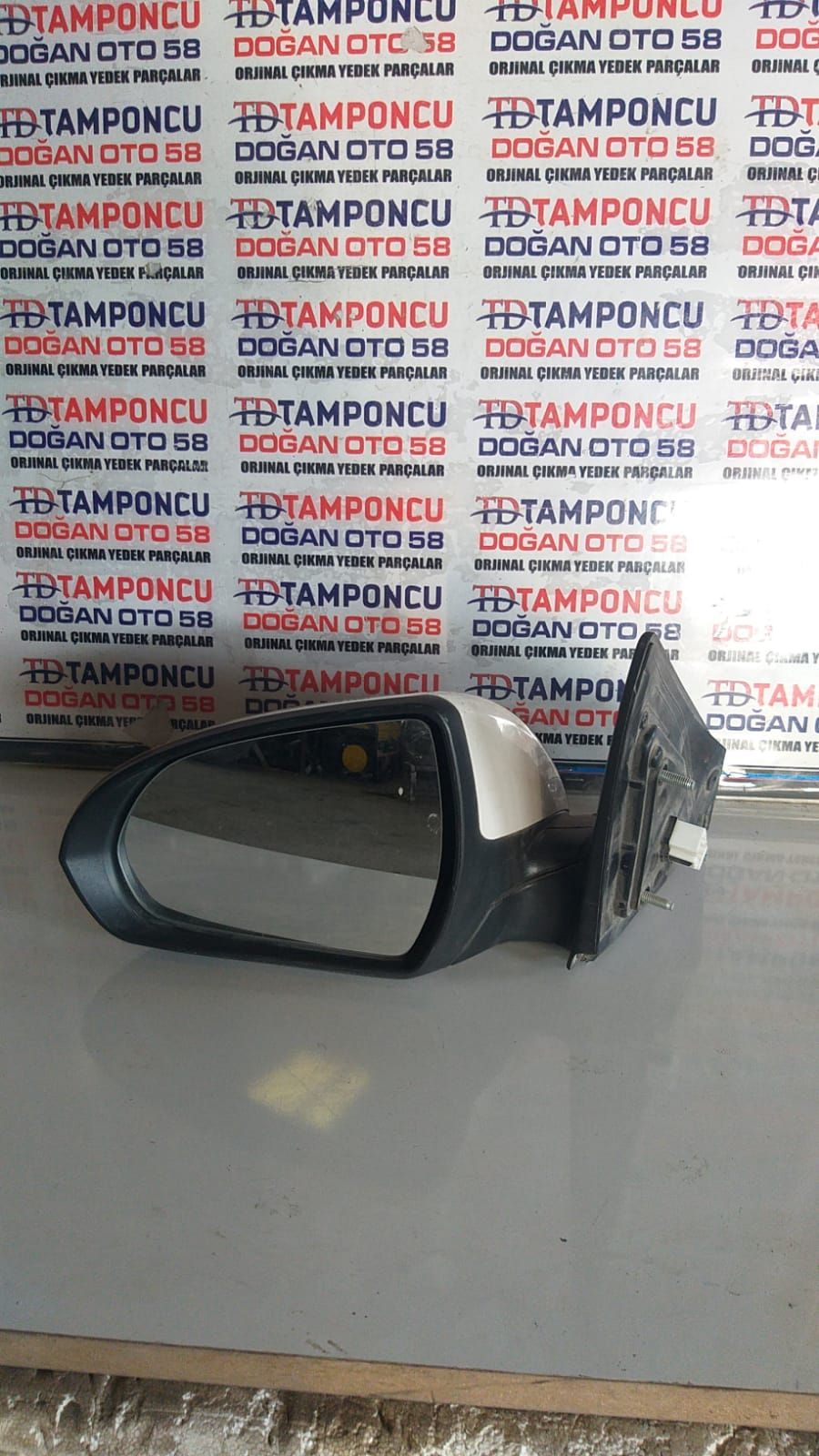 KA SORENTO HYUNDAI ACCENT BLU SOL IKMA AYNA