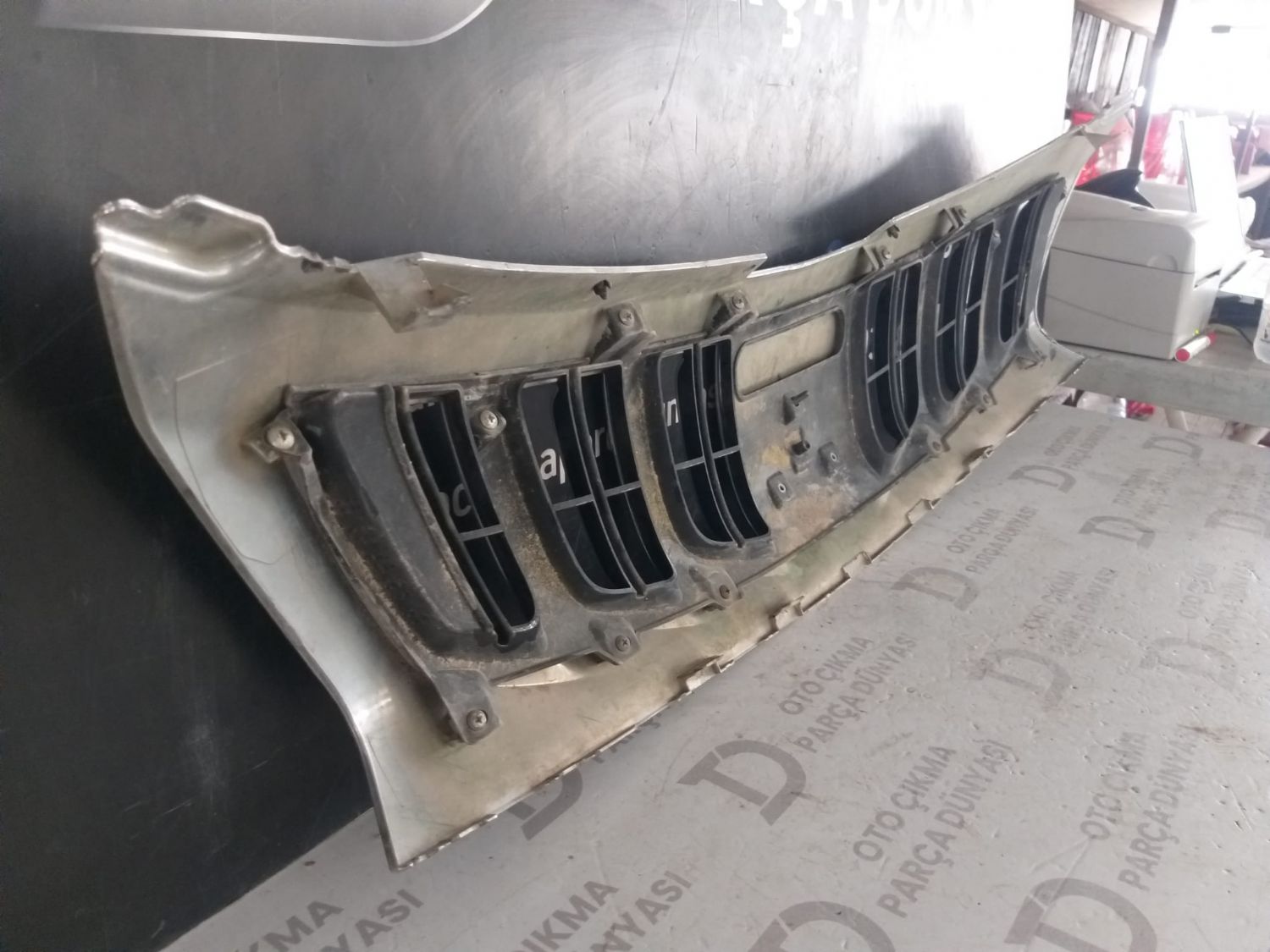 M�TSUB�SH� L200 �N PANJUR (15-18)