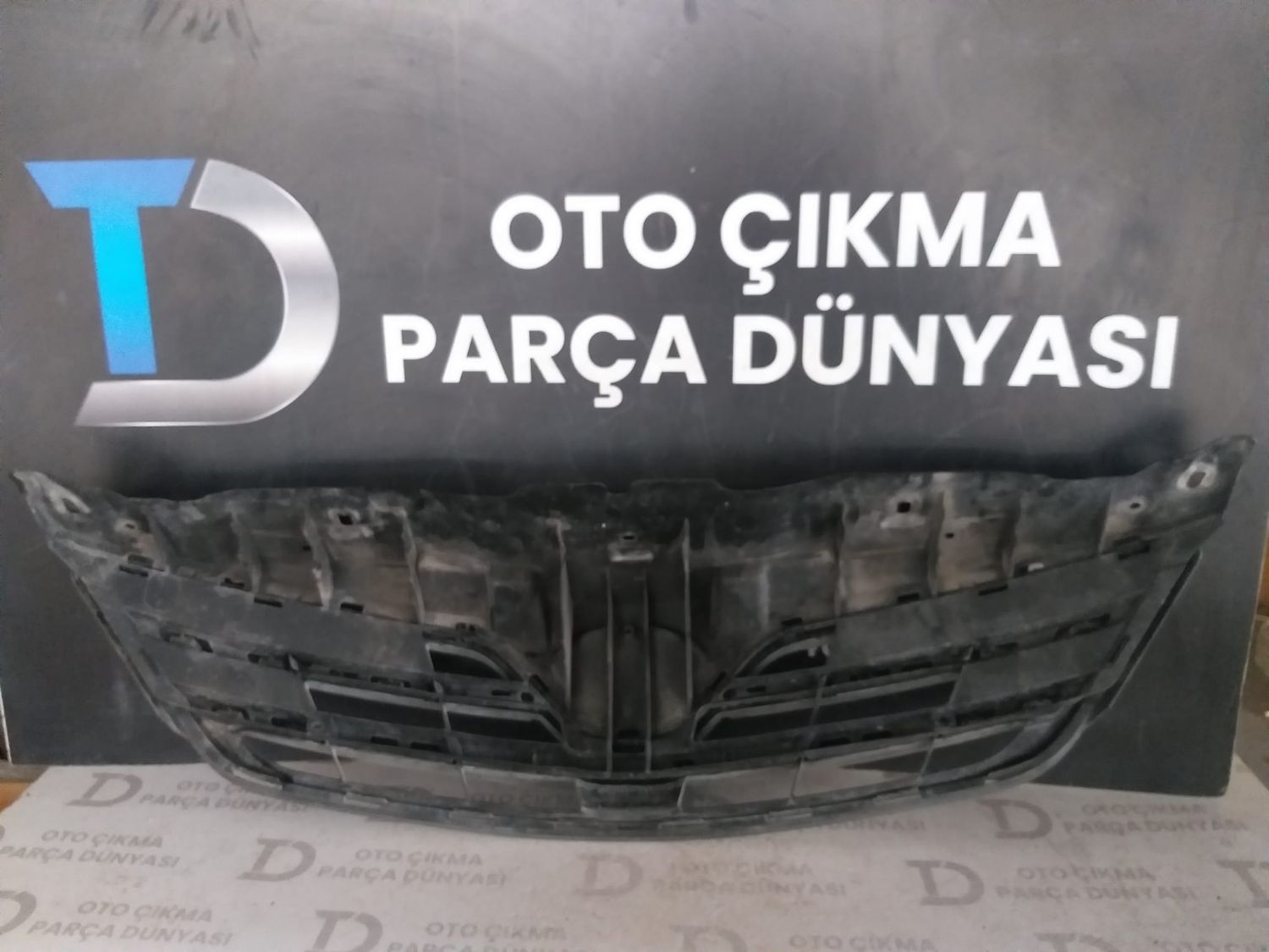 TOYOTA COROLLA �N PANJUR KOMPLE KROMLU (11>)