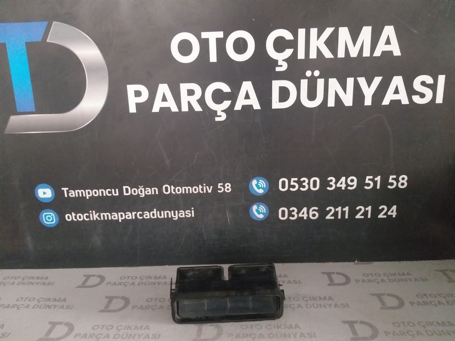 N�SSAN D21 ORTA HAVALANDIRMA IZGARASI 