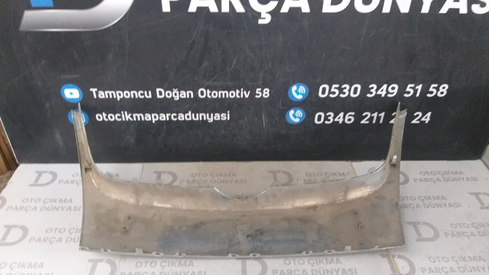 VOLKSWAGEN JETTA �N PANJUR KROMU 05-10